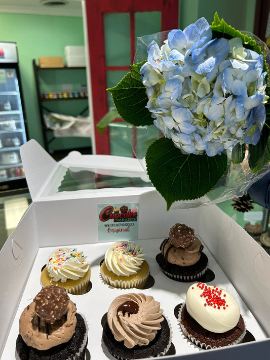 12 pack Easter Cupcakes - Edible Toppers